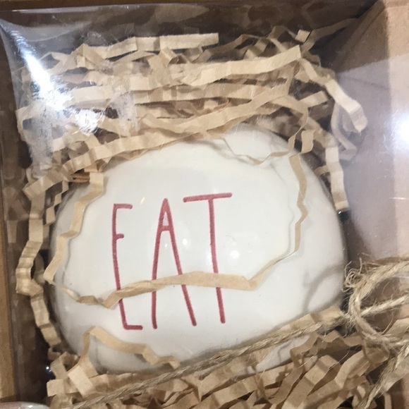 Rae Dunn NIB “Eat, Drink, Be Merry” Christmas Ceramic Ornament Balls by Magenta - Picture 2 of 11